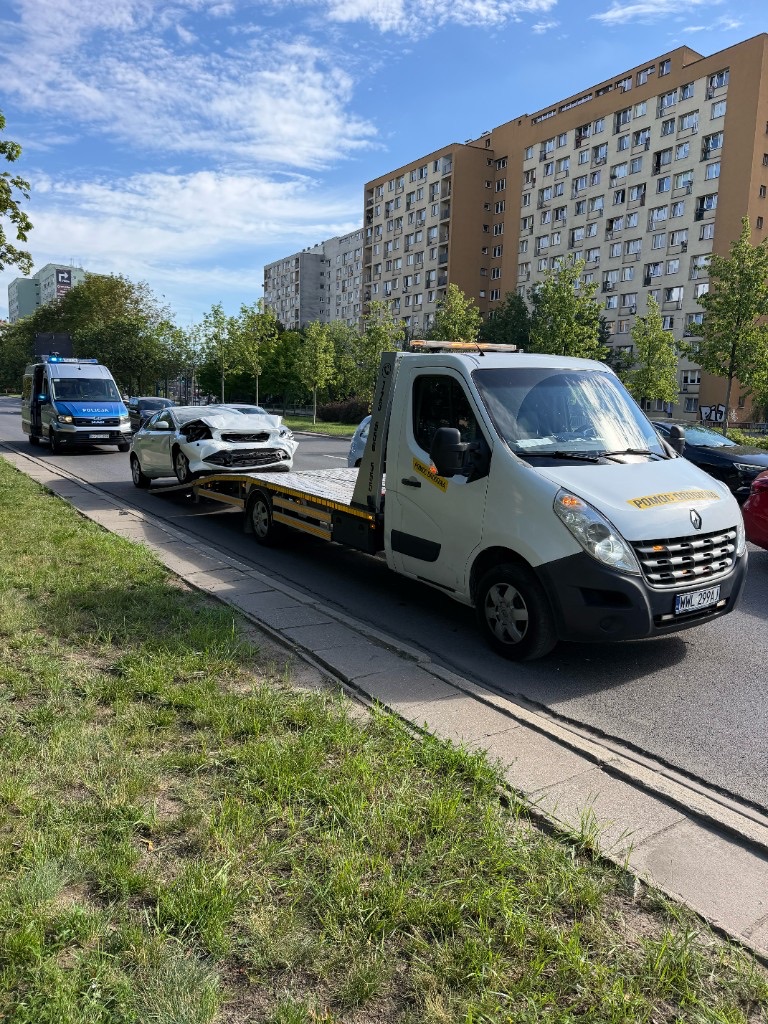 Евакуація авто після ДТП — евакуатор INNSER Варшава 506-001-057