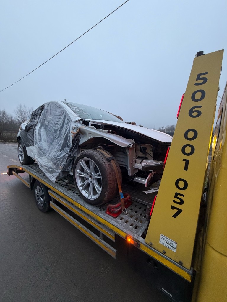 Евакуація пошкодженого авто евакуатором — евакуатор Варшава INNSER
