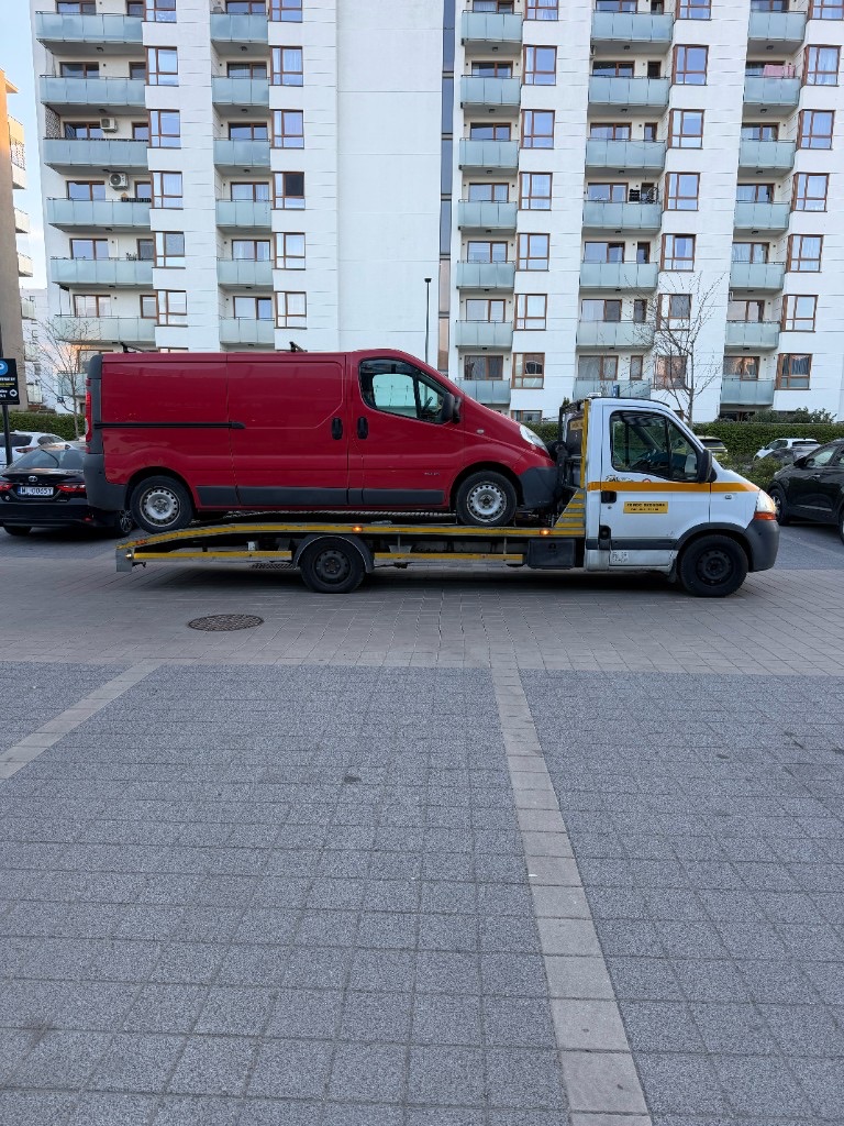 Перевезення фургона евакуатором — евакуатор Варшава INNSER